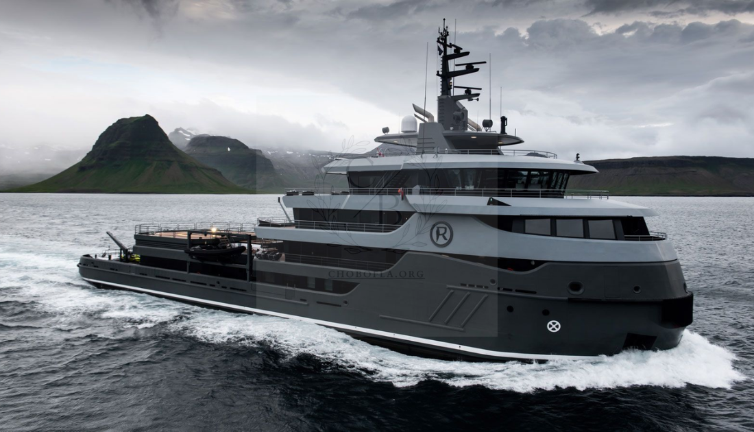 Mega Yacht Ragnar